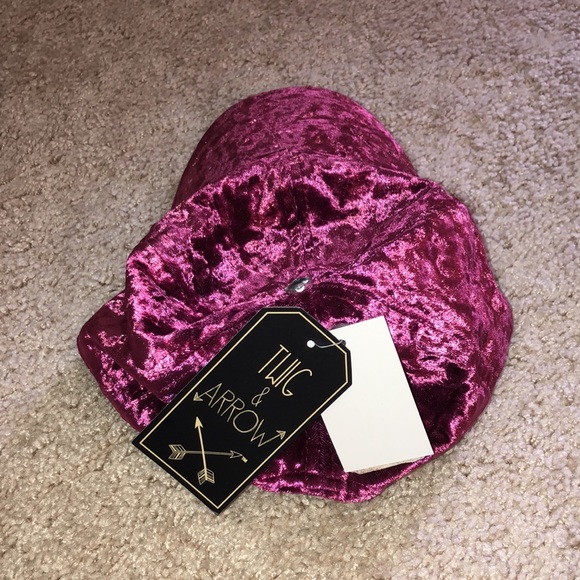 NWT 2 Hats - Picture 5 of 5